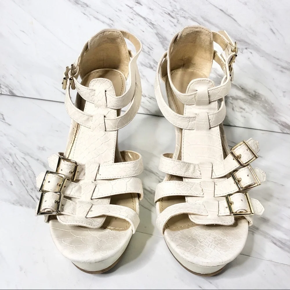 Express Ivory Snakeskin Buckle Strap Wedge Sandals SZ 8